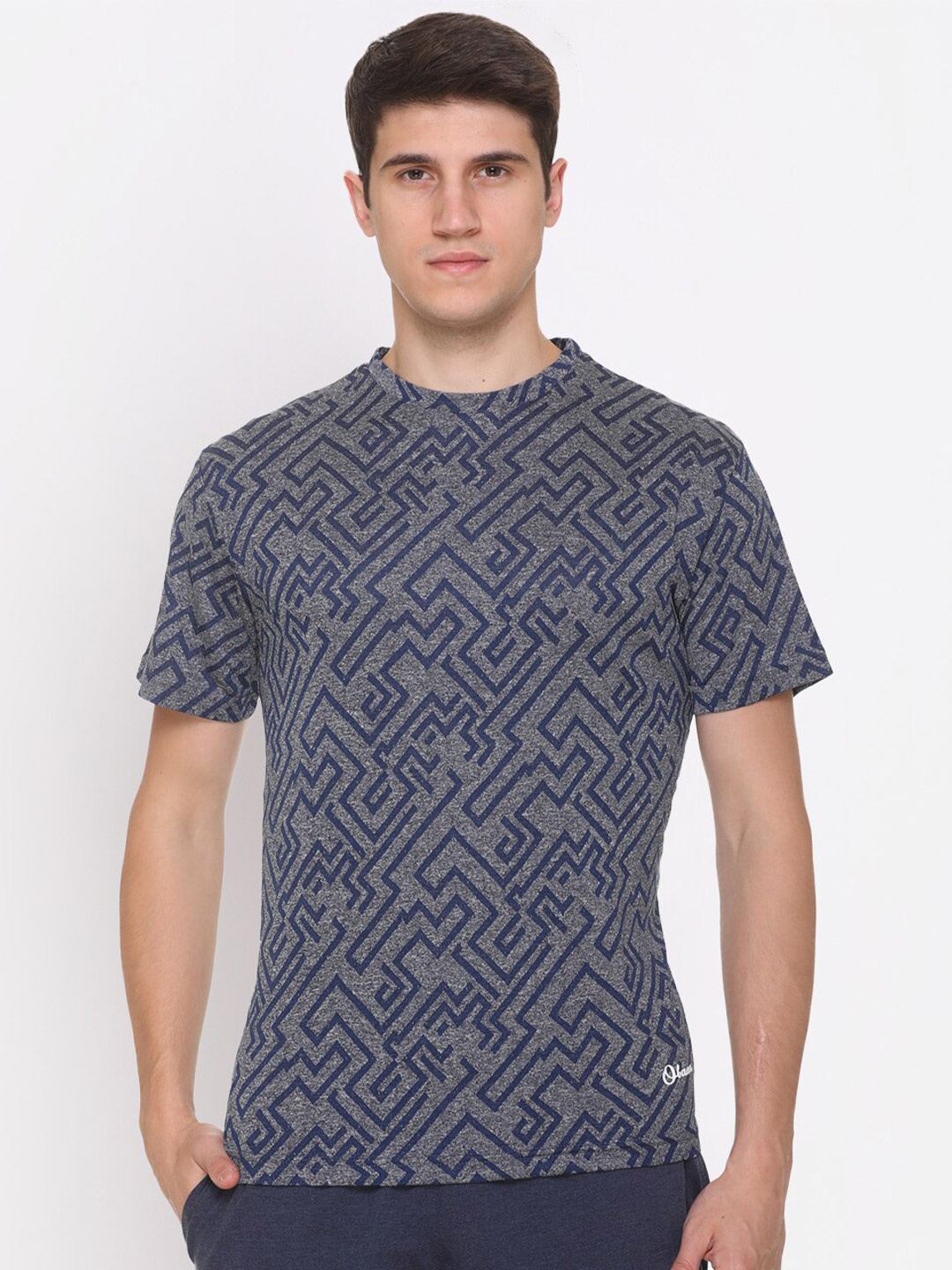 

Obaan Men Grey & Blue Printed Round Neck T-shirt