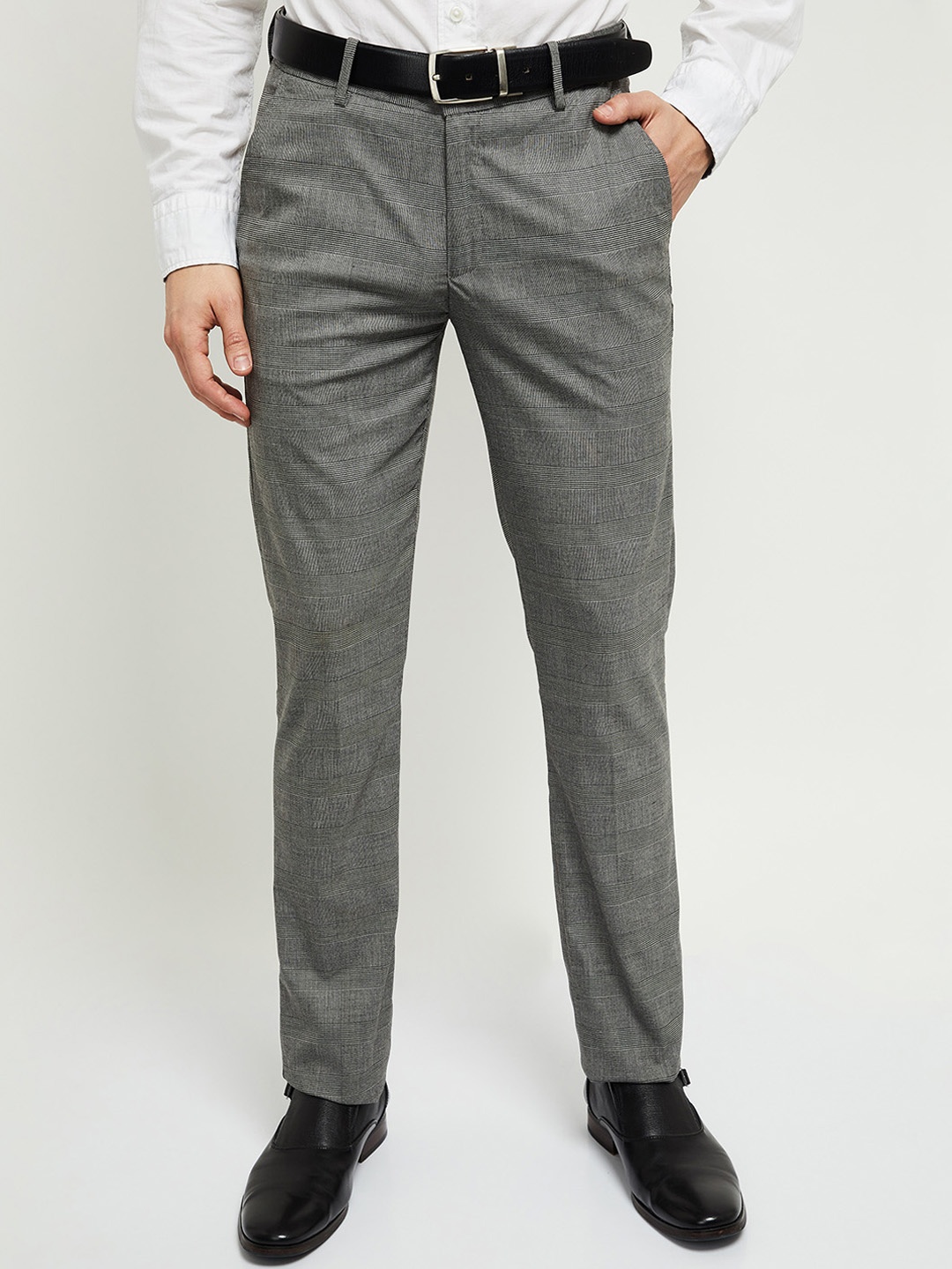 

max Men Grey Checked Formal Trousers