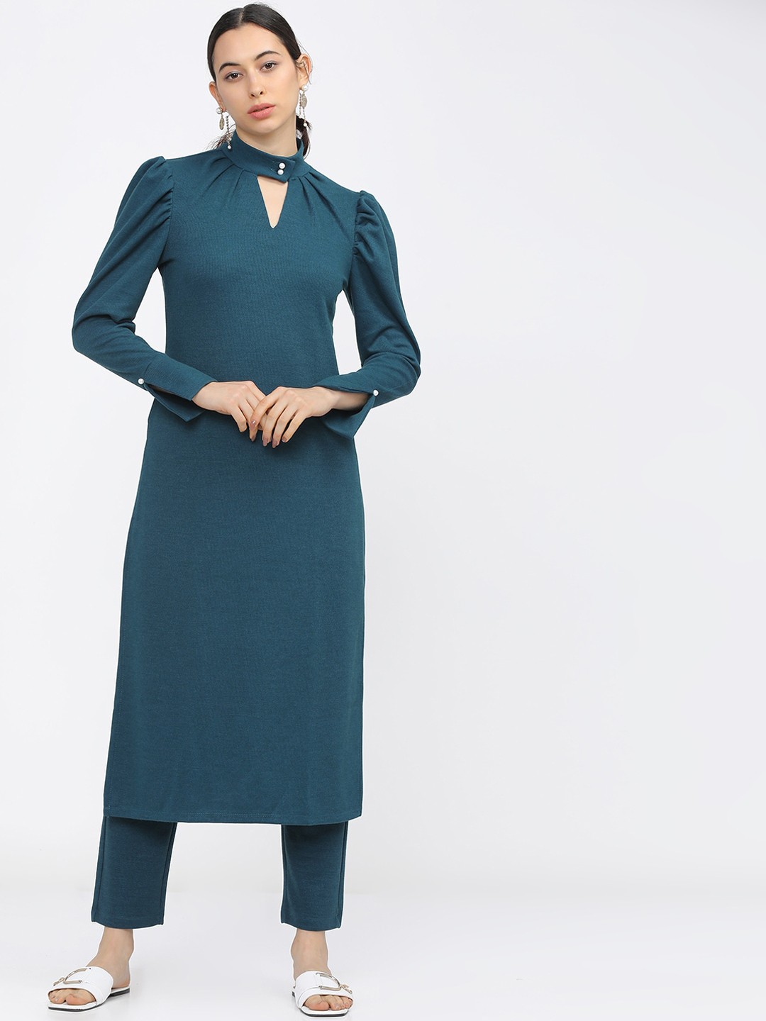 

Vishudh Women Teal Blue Keyhole Neck Kurta