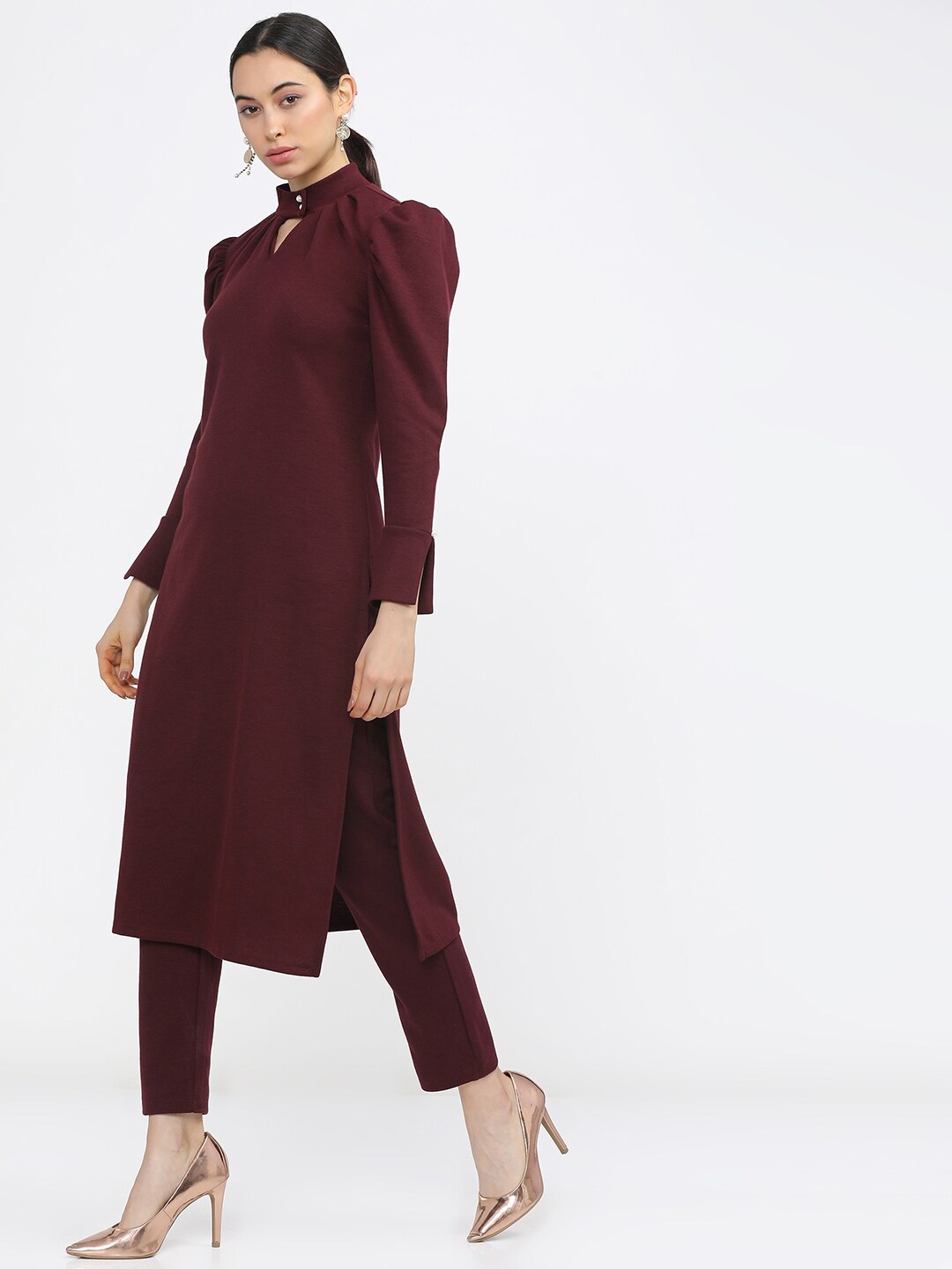 

Vishudh Women Maroon Keyhole Neck Kurta