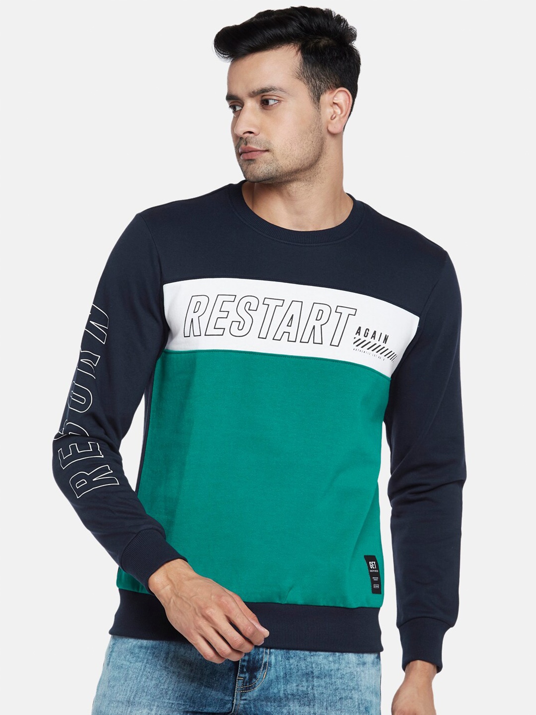 

People Men Navy Blue Colourblocked Sweatshirt