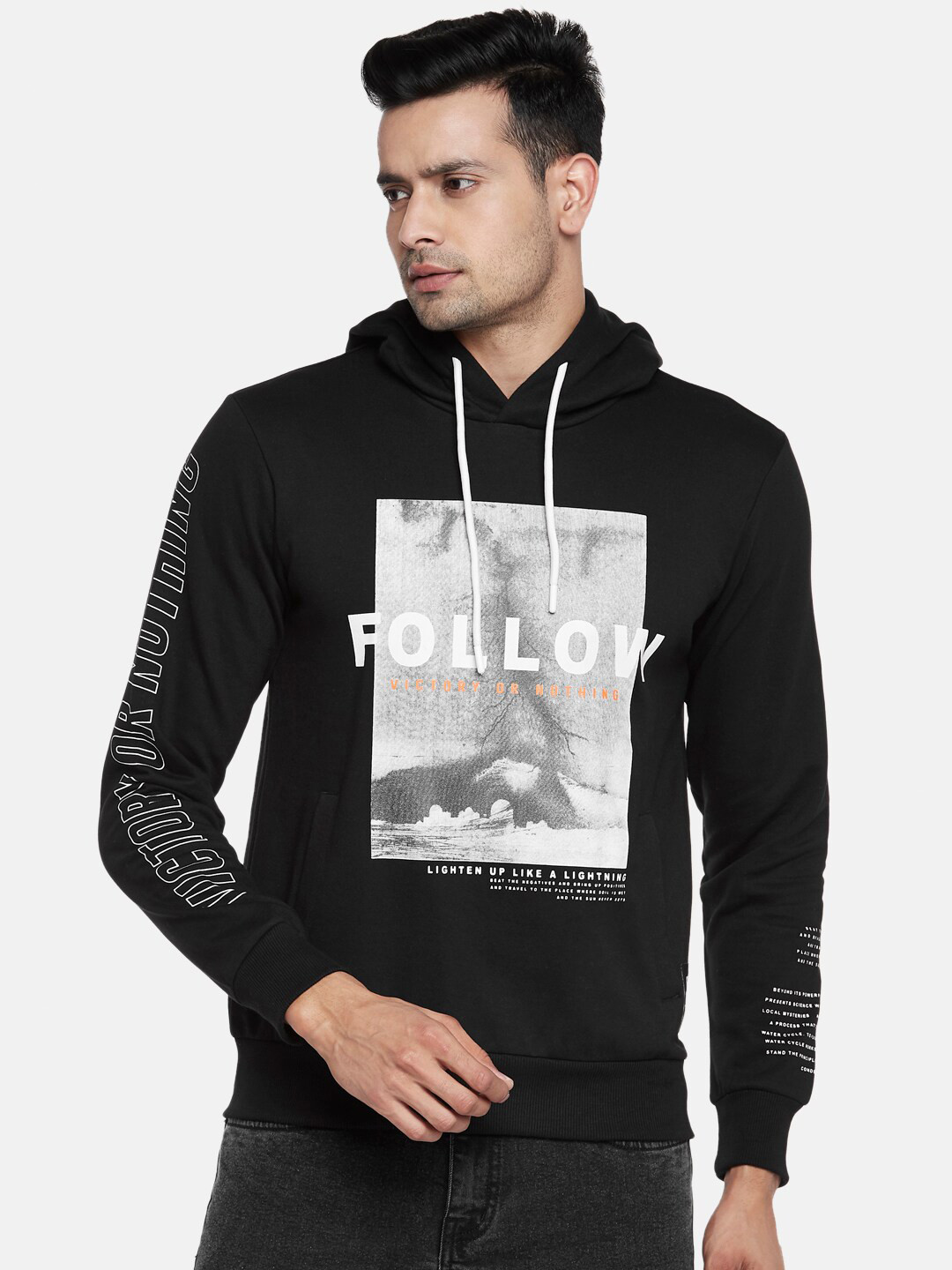 

People Men Black Printed Hooded Sweatshirt