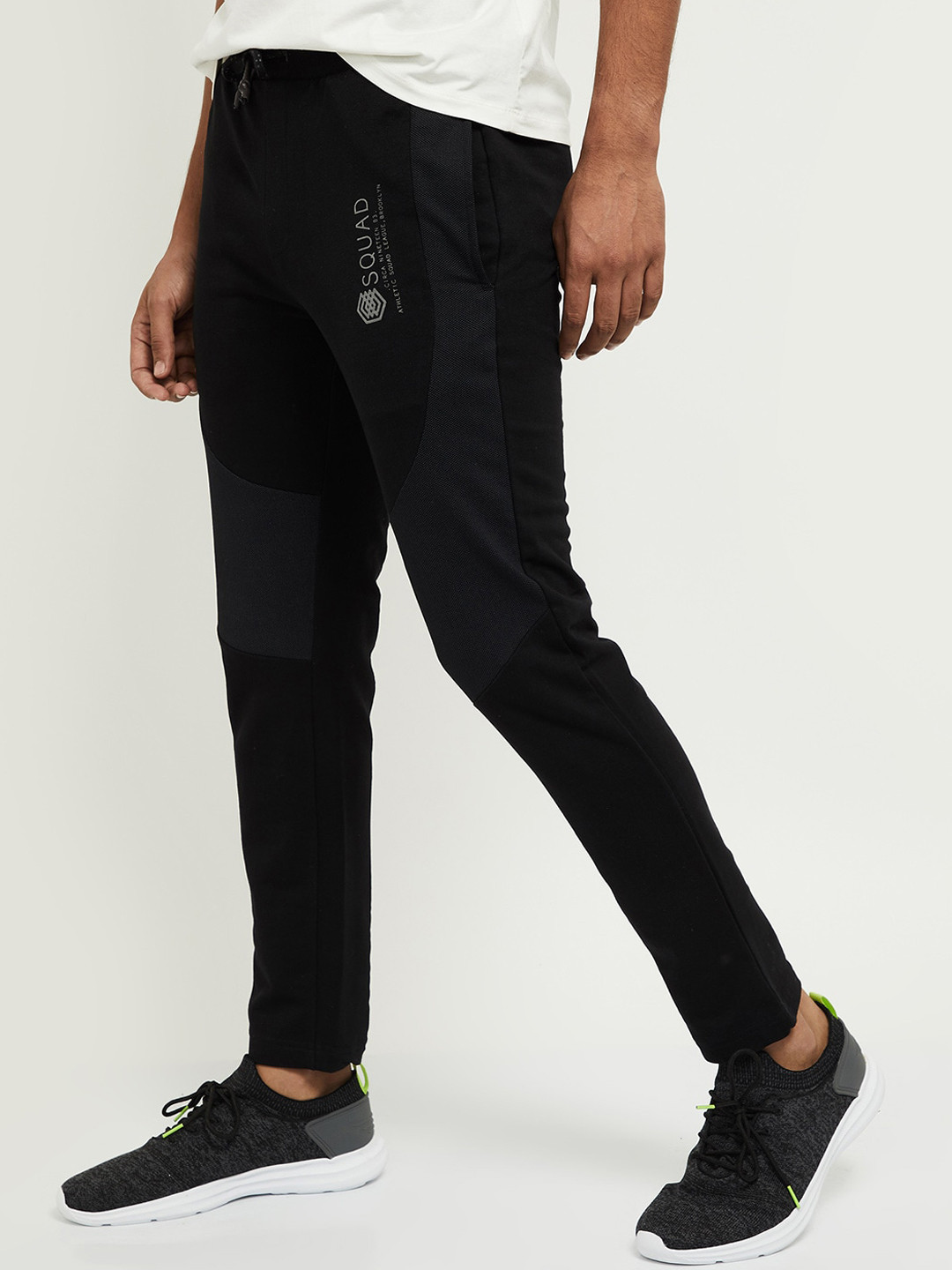 

Max Men Black Solid Track Pants