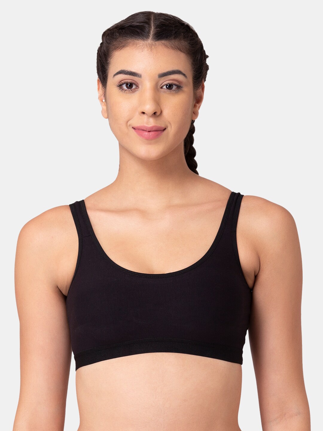 

Tweens Women Black Solid Light Padded Active Sports Bra