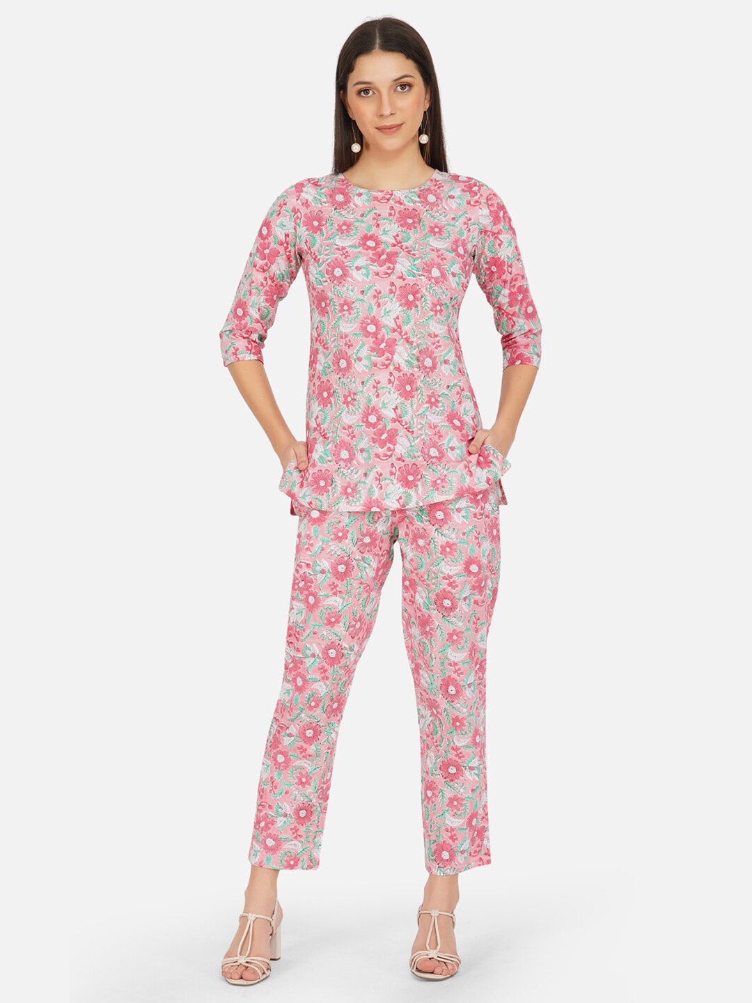 

FABNEST Women Pink & White Printed Pure Cotton Tunic with Pyjamas