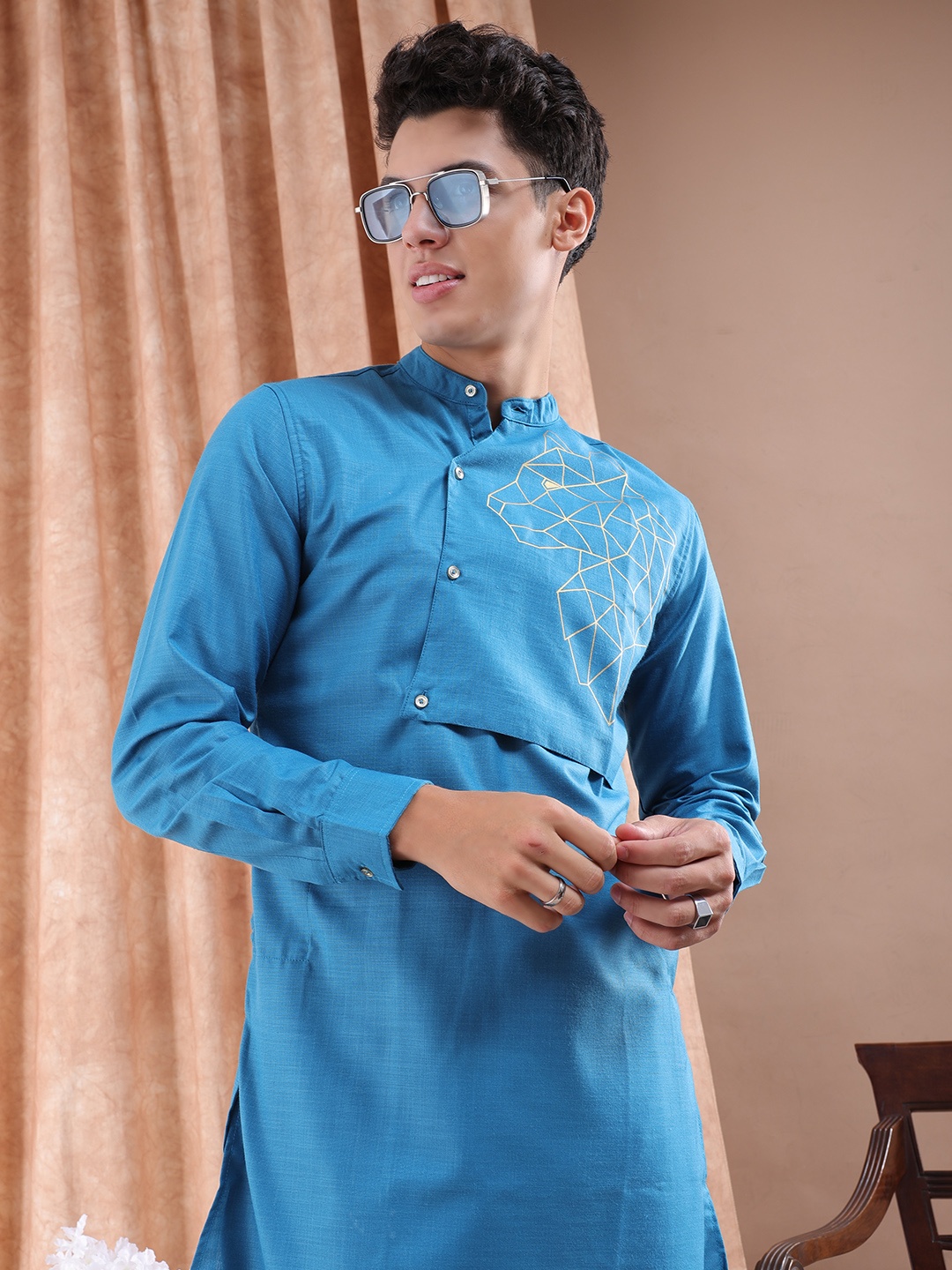 

The Indian Garage Co Men Teal Blue Solid Angrakha Kurta with Printed Detail