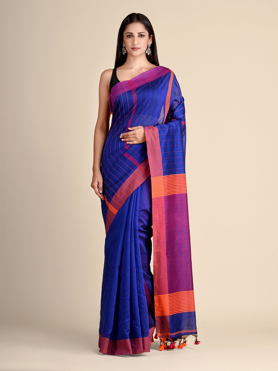 

Arhi Blue & Magenta Colourblocked Saree