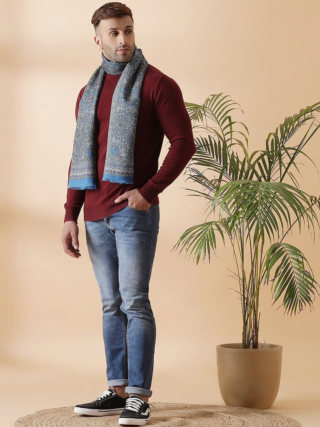 

SHINGORA Men Blue & Beige Printed Muffler