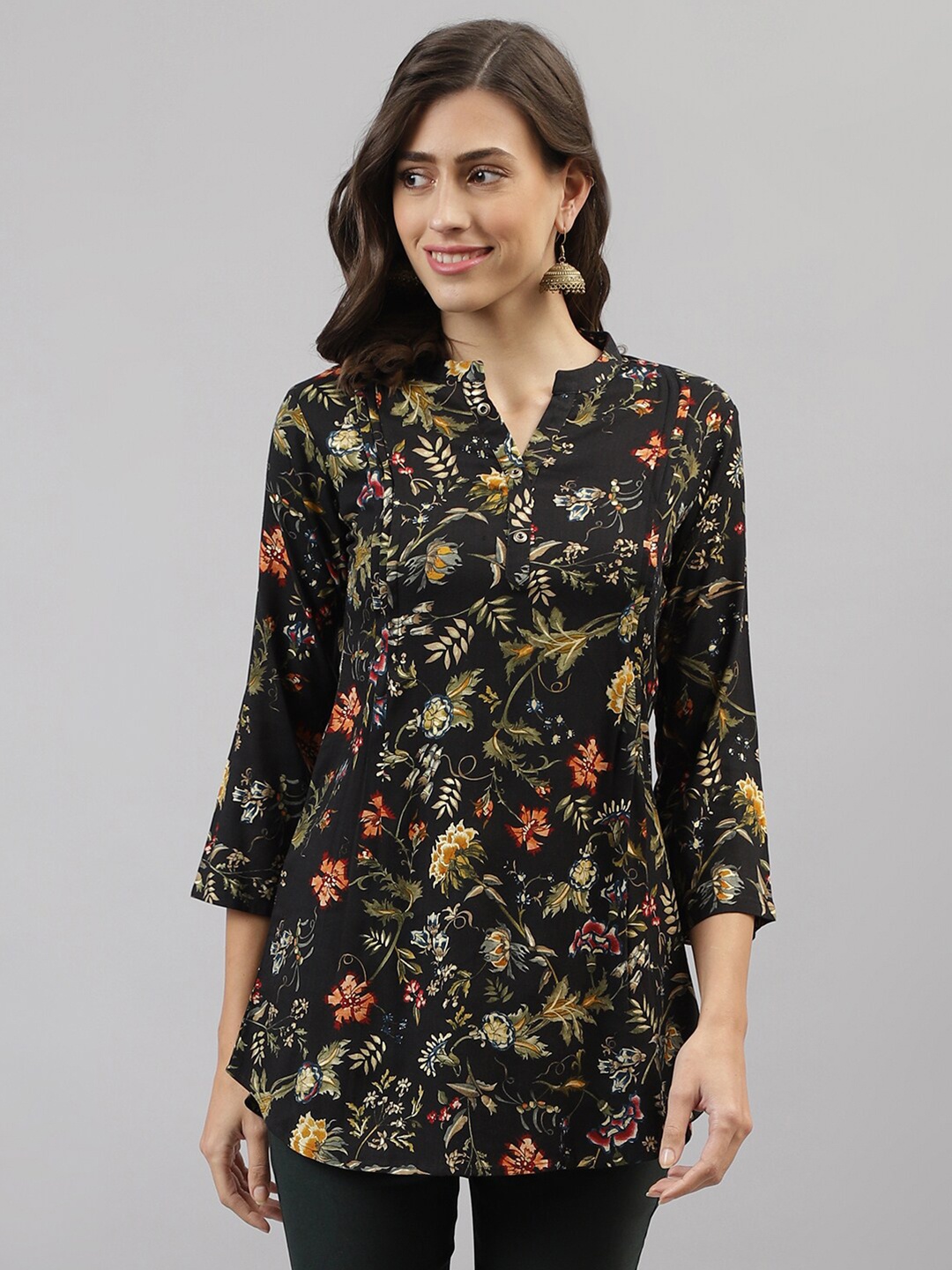 

TANKHI Black & Green Mandarin Collar Floral Printed Tunic