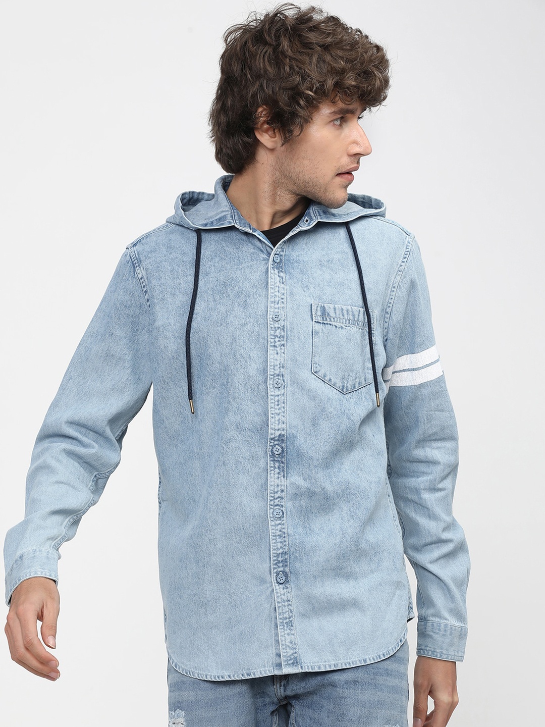 

HIGHLANDER Men Blue Slim Fit Faded Opaque Faded Cotton Casual Shirt