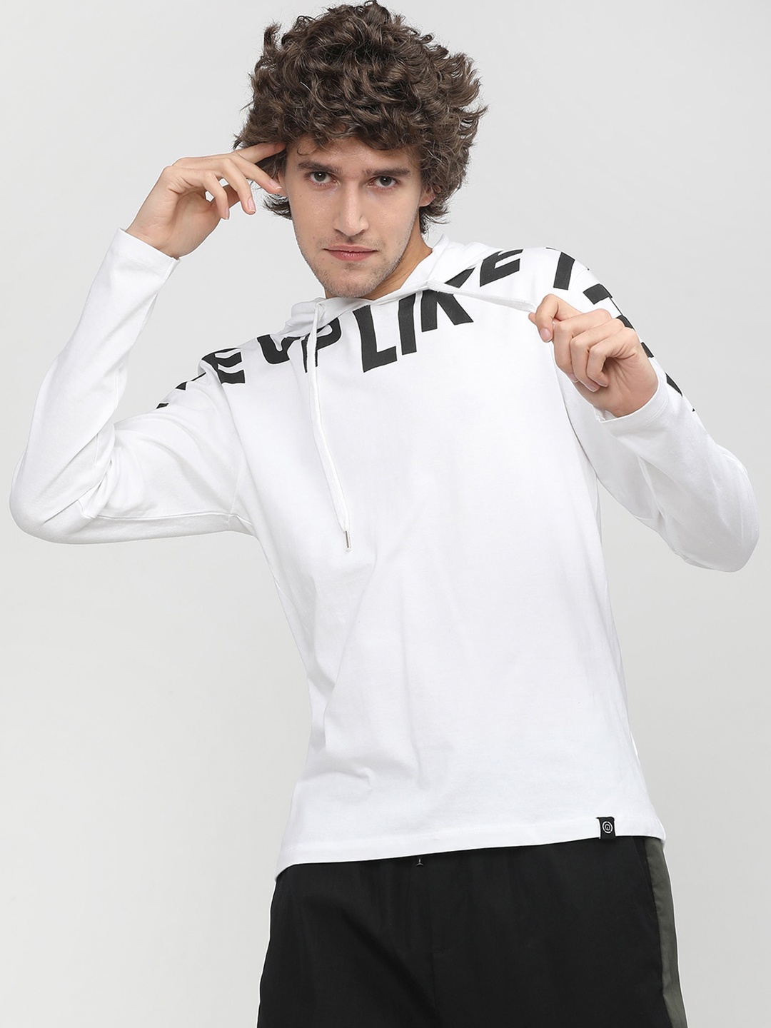 

LOCOMOTIVE Men White Typography Slim Fit Hooded T-shirt