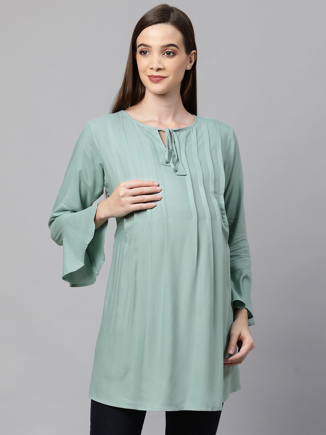 

MomToBe Green Tie-Up Neck Regular Longline Nursing Sustainable Top