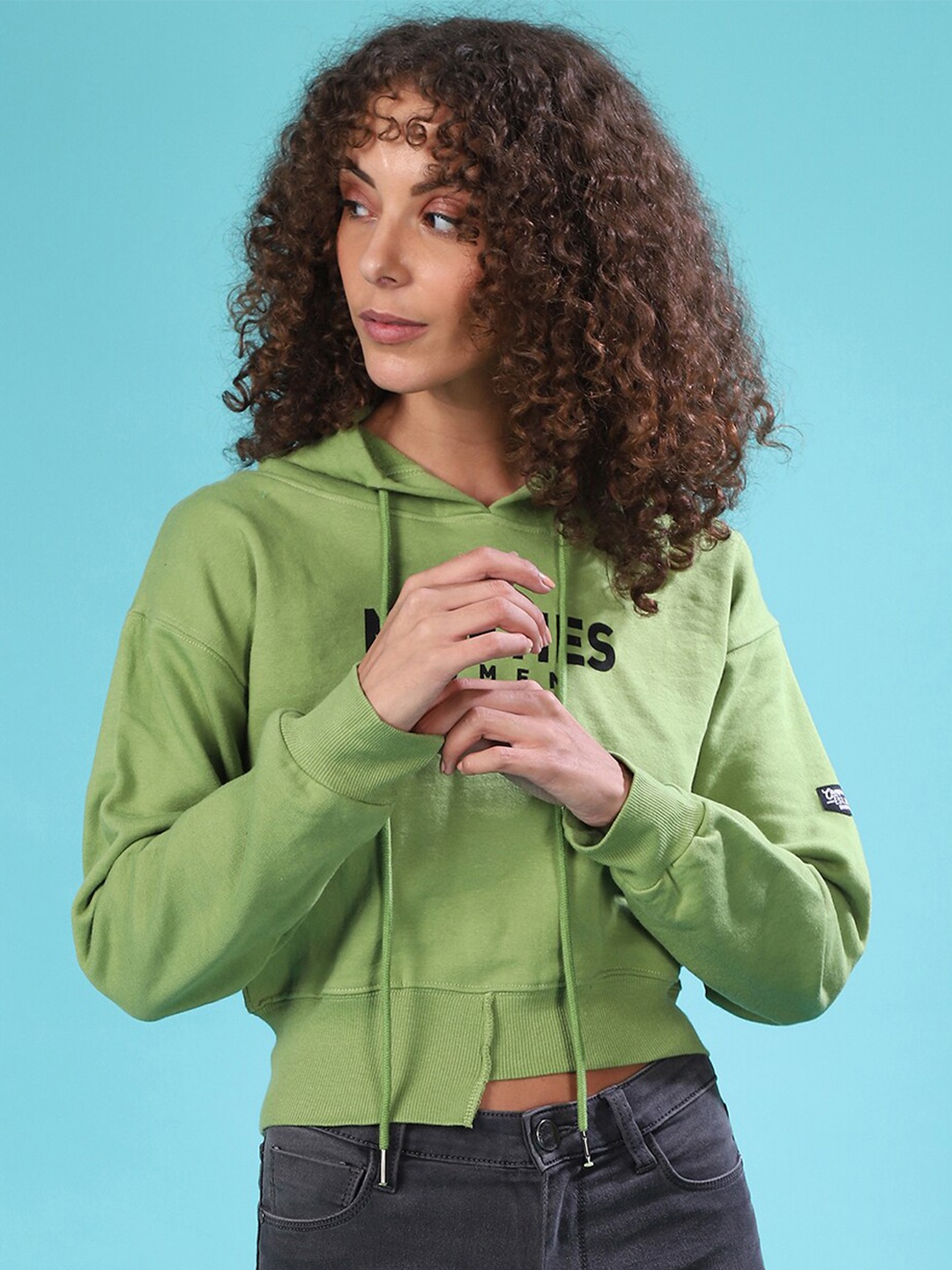 

Campus Sutra Women Green Hooded Crop Sweatshirt