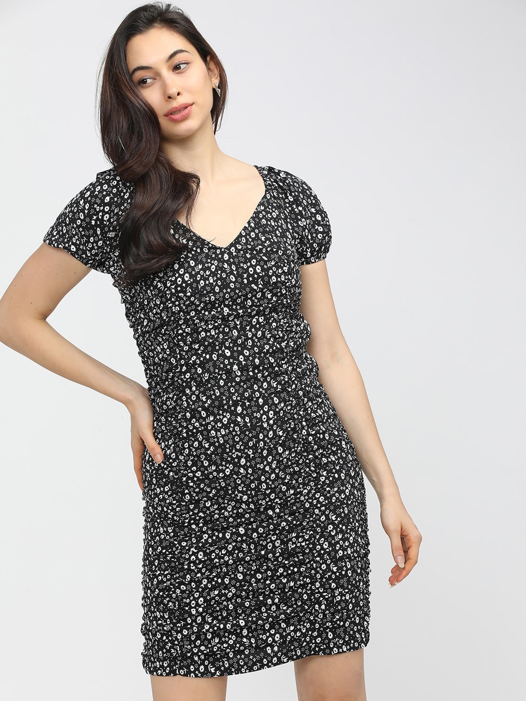 

Tokyo Talkies Black & White Printed Sweetheart-neck Sheath Dress