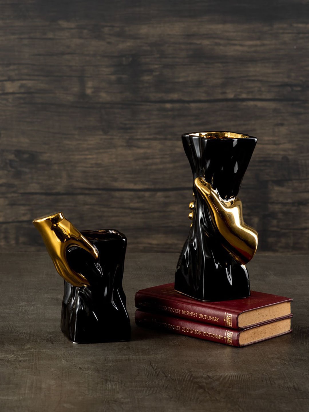 

THEDECORKART Black & Gold-Toned Ceramic Soothing Hand Vase