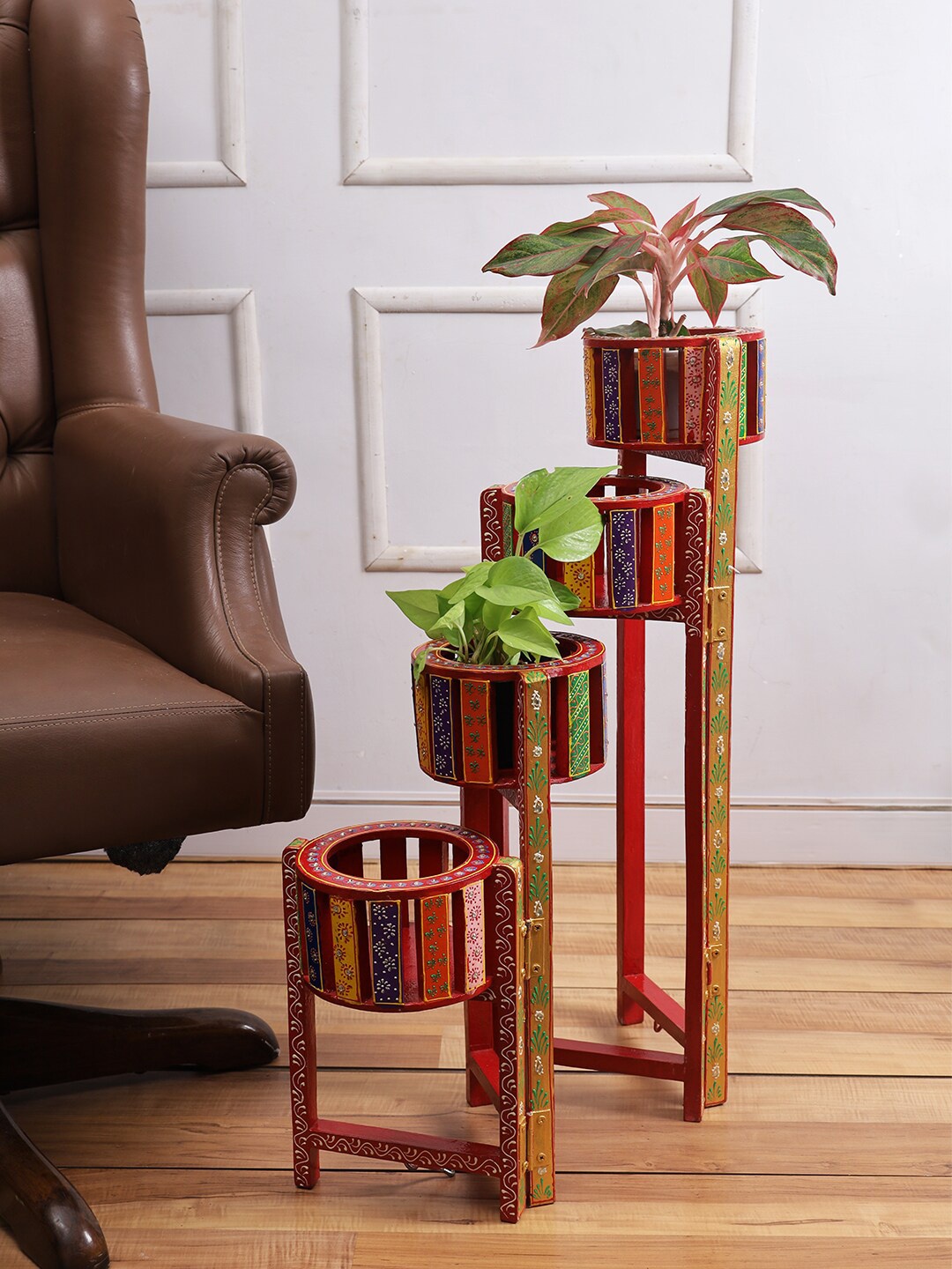 

Aapno Rajasthan Red & Green Patterned Wooden Planter