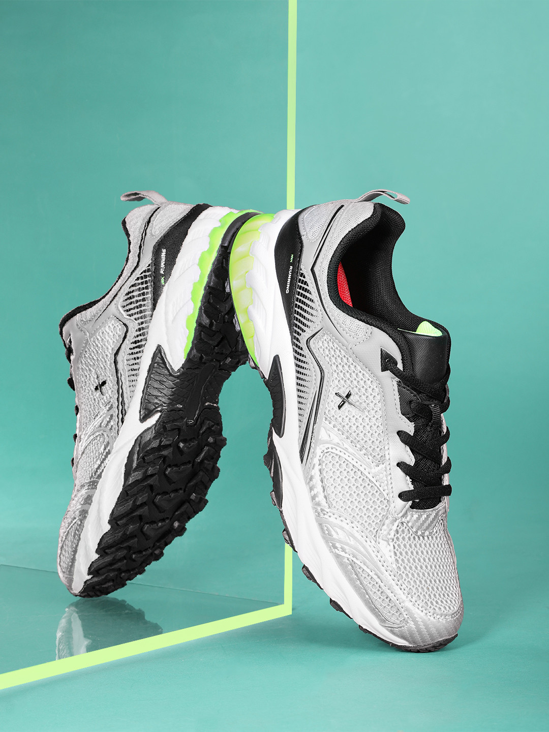 

HRX by Hrithik Roshan Men ICON Running Shoes, Grey