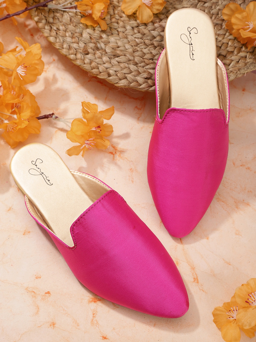 

Sangria Women Fuchsia Pink Solid Mules