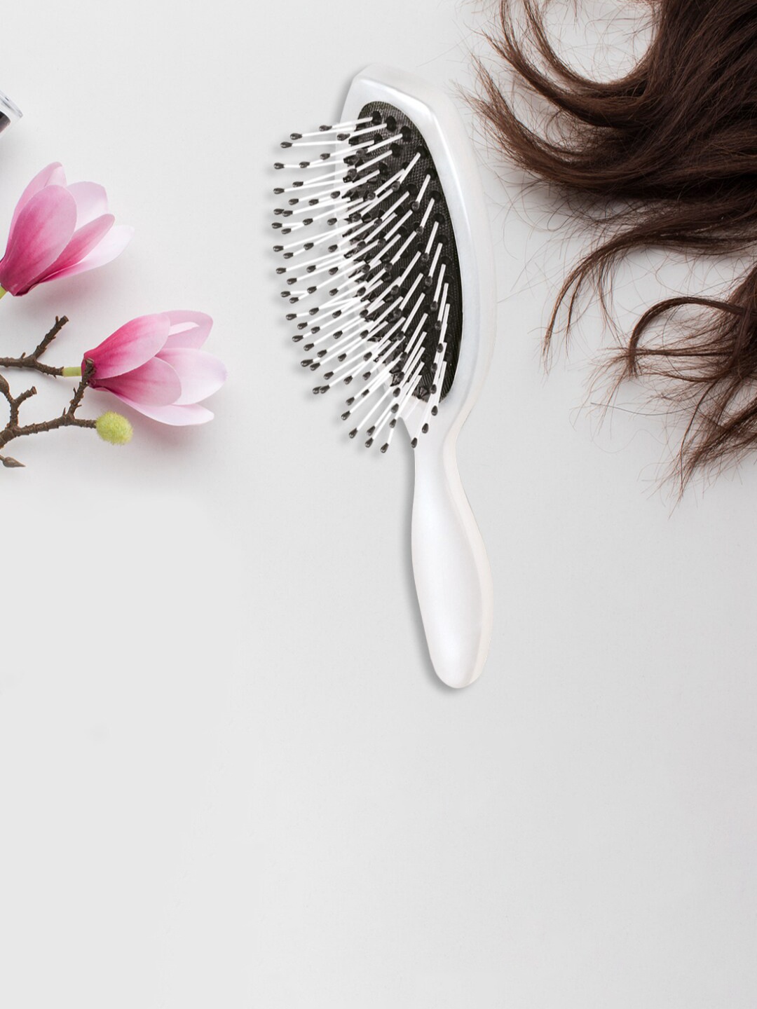 

Trisa White & Black Hair Brush with Synthetic Pins