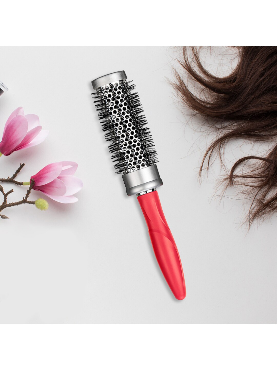 

Trisa Red Thermal Hair Brush For Anytime Styling - 559776