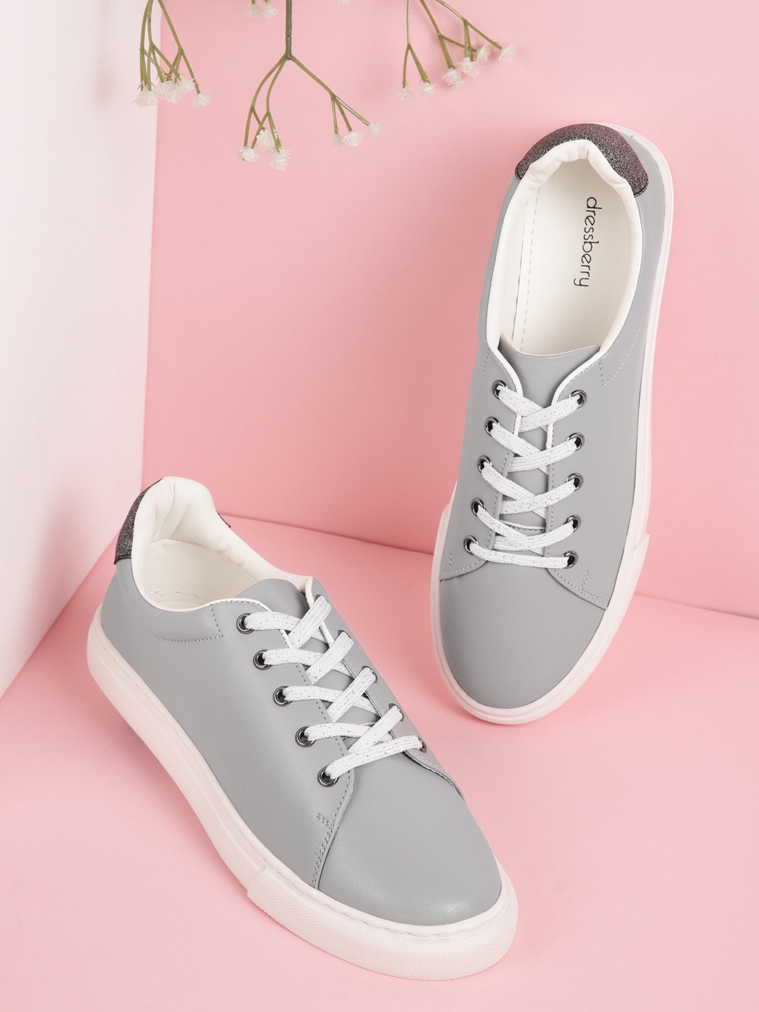 

DressBerry Women Grey Solid Sneakers