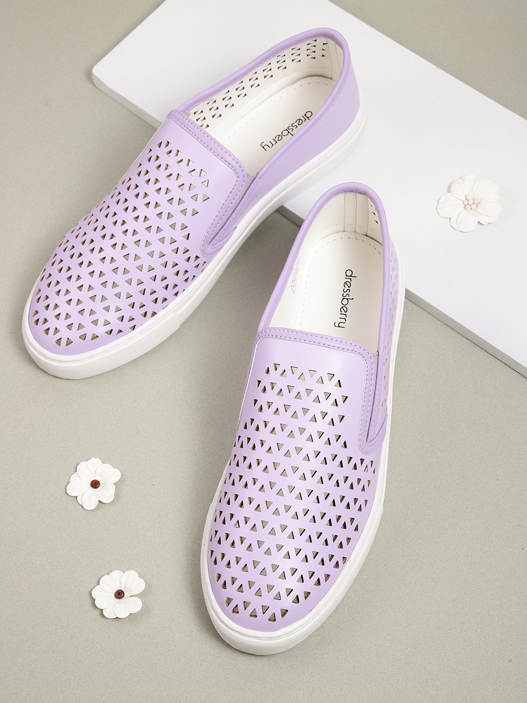 

DressBerry Women Lavender Laser-Cut Slip-On Sneakers