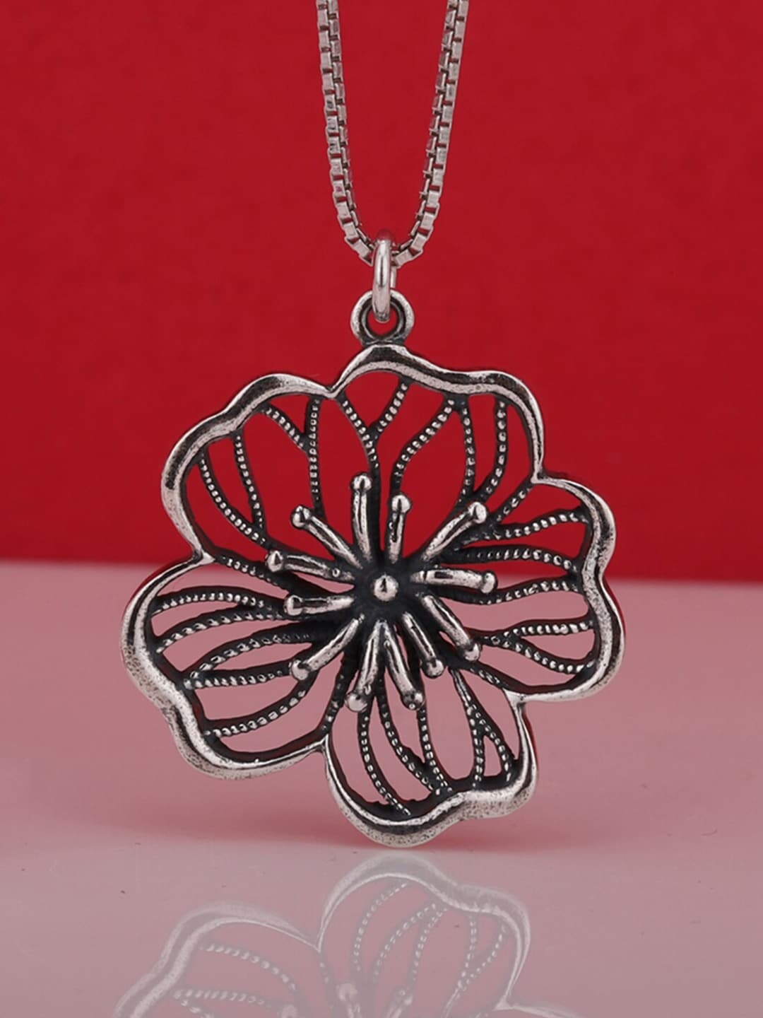 

VANBELLE Women 925 Sterling Silver Rhodium-Plated Flower Pendant Necklace