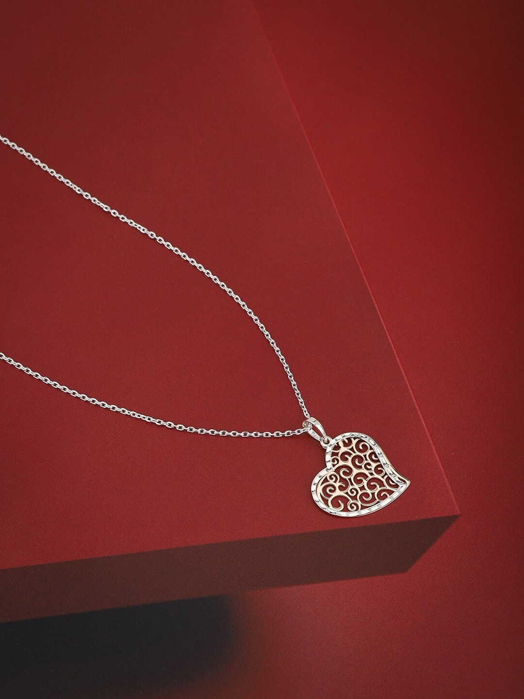 

VANBELLE 925 Sterling Silver Heart Shaped Pendant Necklace