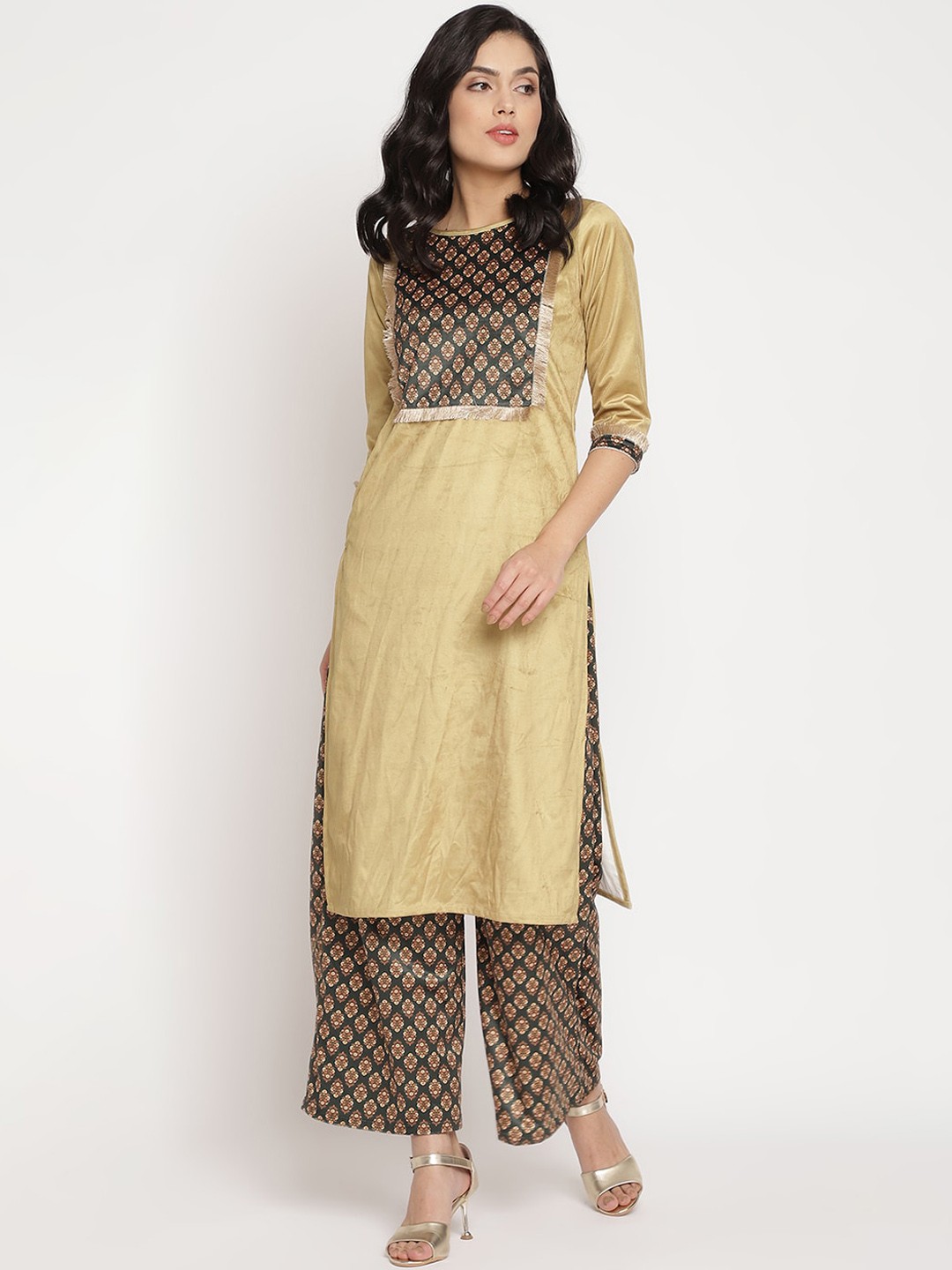 

Ahalyaa Women Tan Ethnic Motifs Yoke Design Velvet Kurta with Palazzos