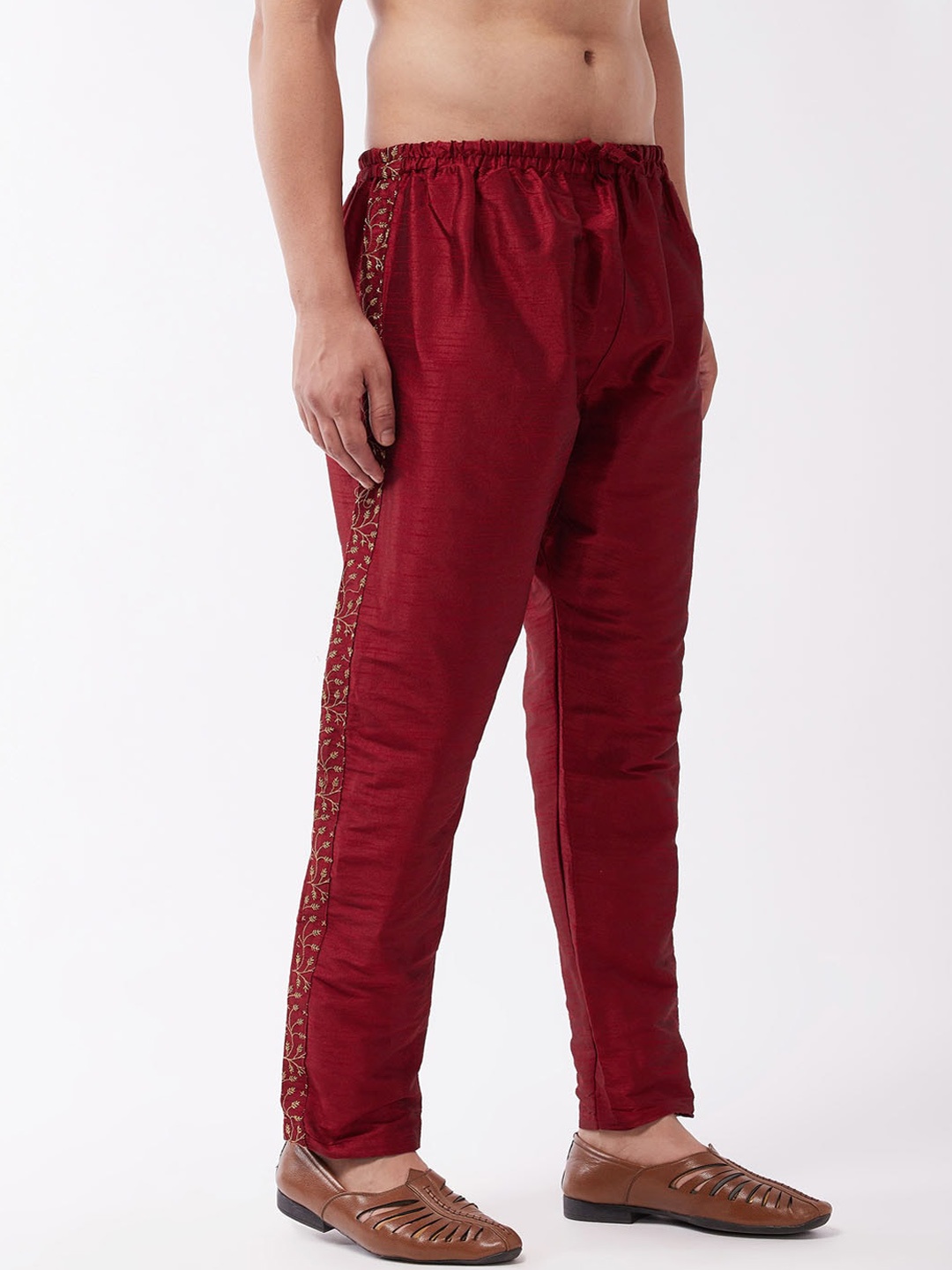 

VASTRAMAY Men Maroon Embroidered Relax-Fit Pyjamas