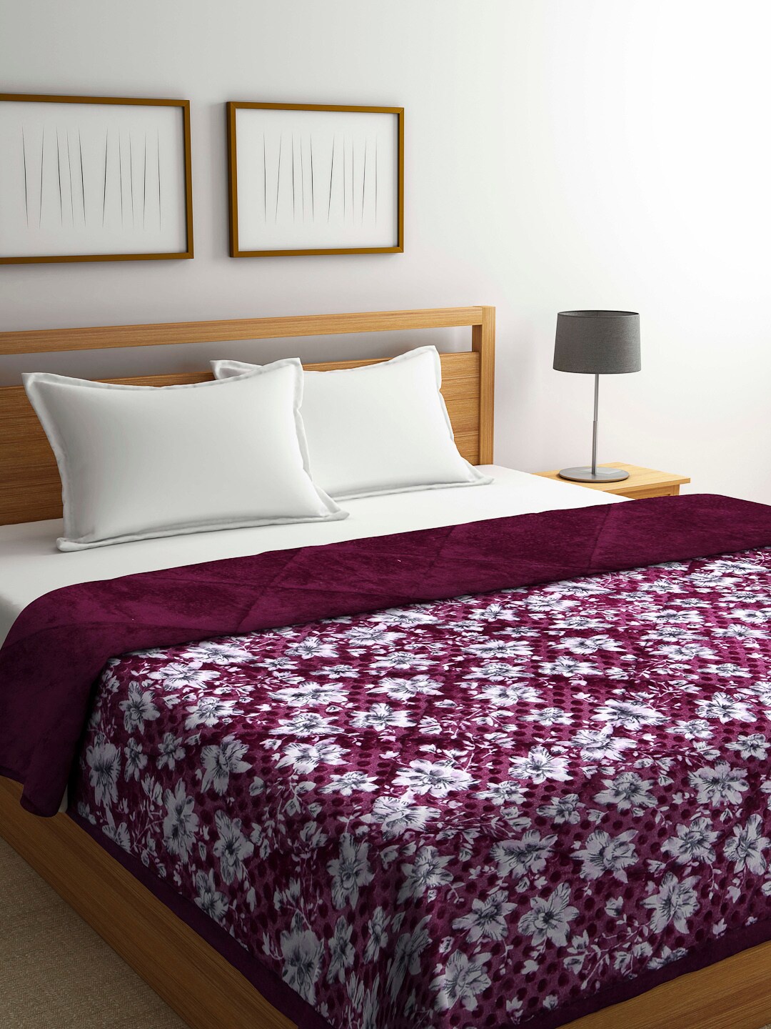 

KLOTTHE Maroon & White Floral Heavy Winter Double Bed Quilt