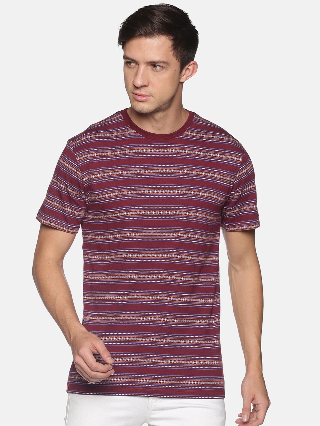 

UrGear Men Burgundy Striped Pockets T-shirt
