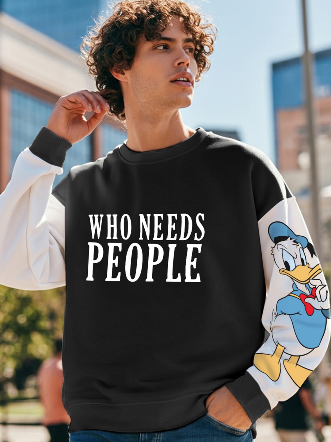 

Bewakoof Men Oversized Fit Printed Sweatshirt, Black