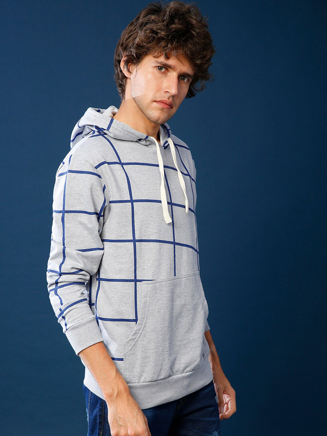 

Campus Sutra Men Grey Checked Hooded Sweatshirt