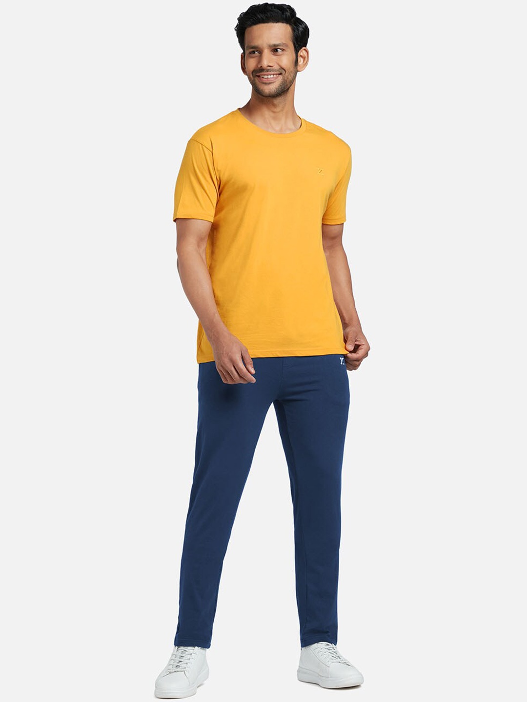 

XYXX Men Yellow & Navy Blue Pure Cotton T-shirt With Joggers
