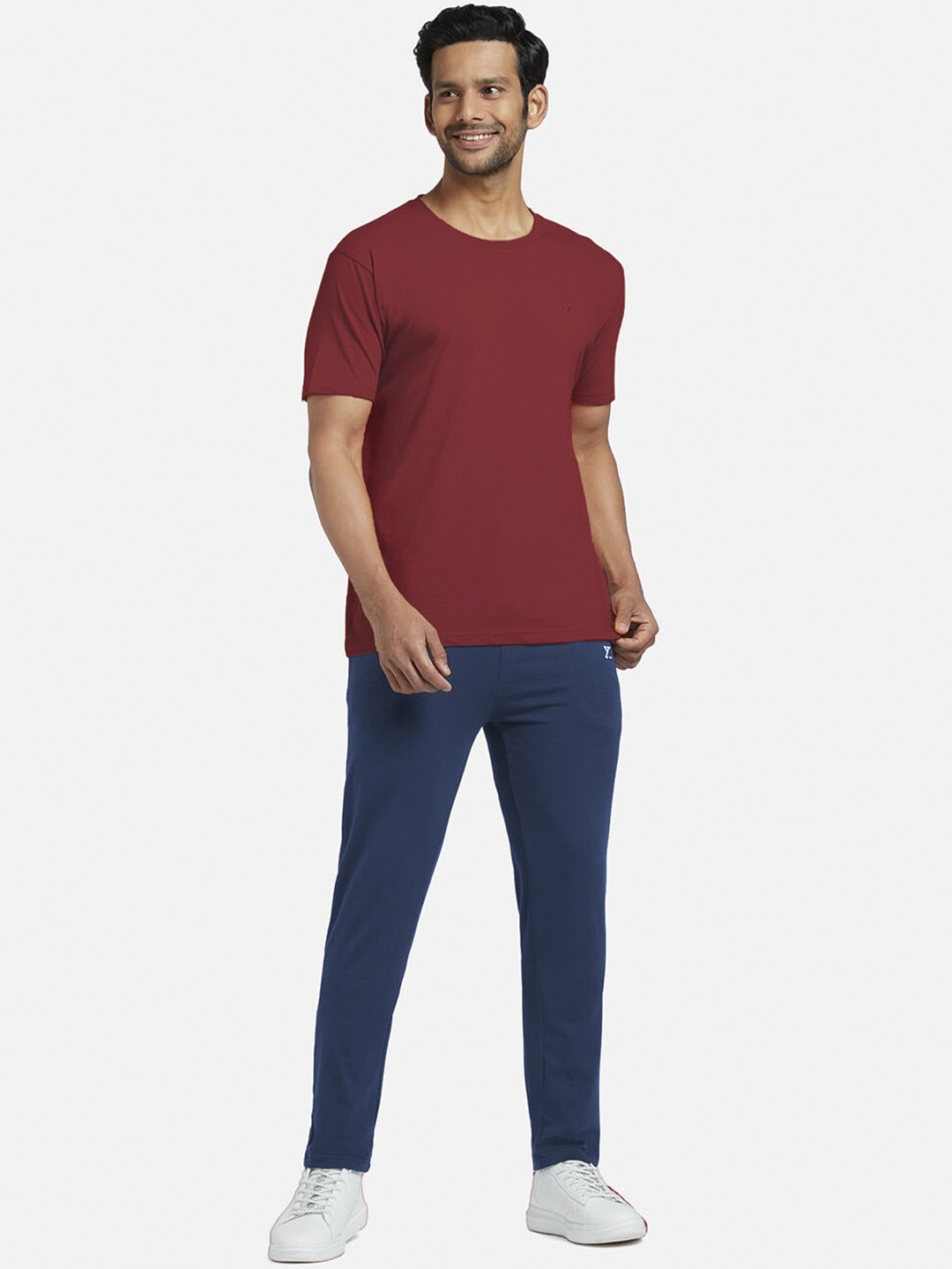 

XYXX Men Navy Blue & Red Pure Cotton T-shirt With Track Pants