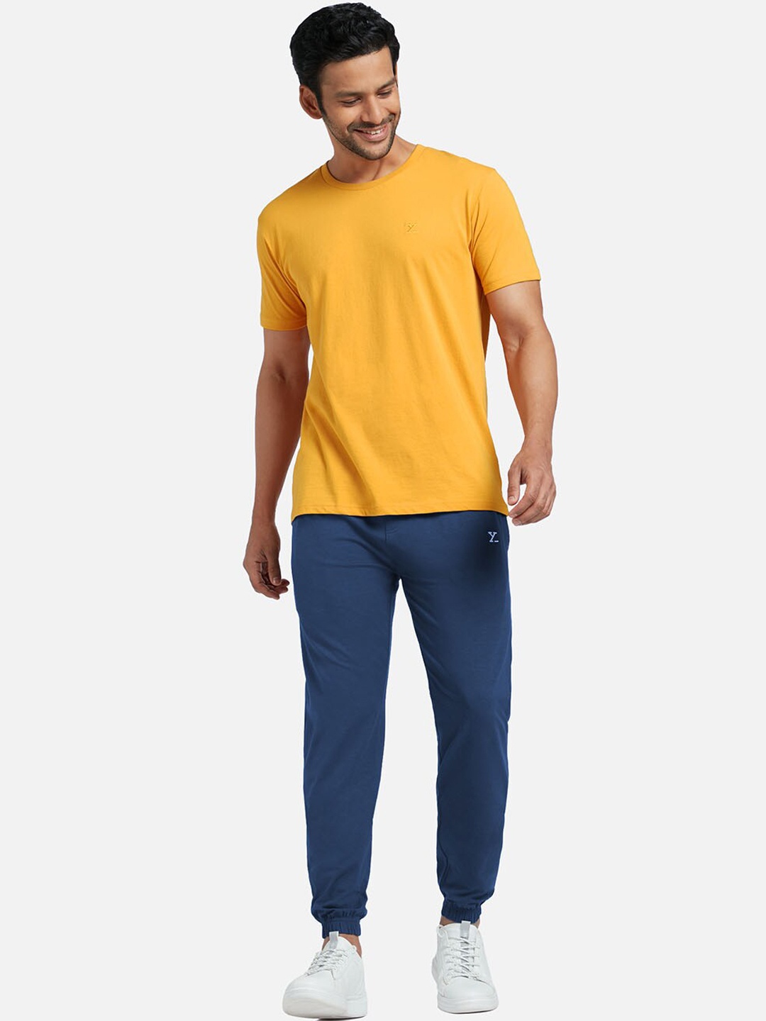 

XYXX Men Yellow & Blue Pure Cotton T-shirt With Joggers