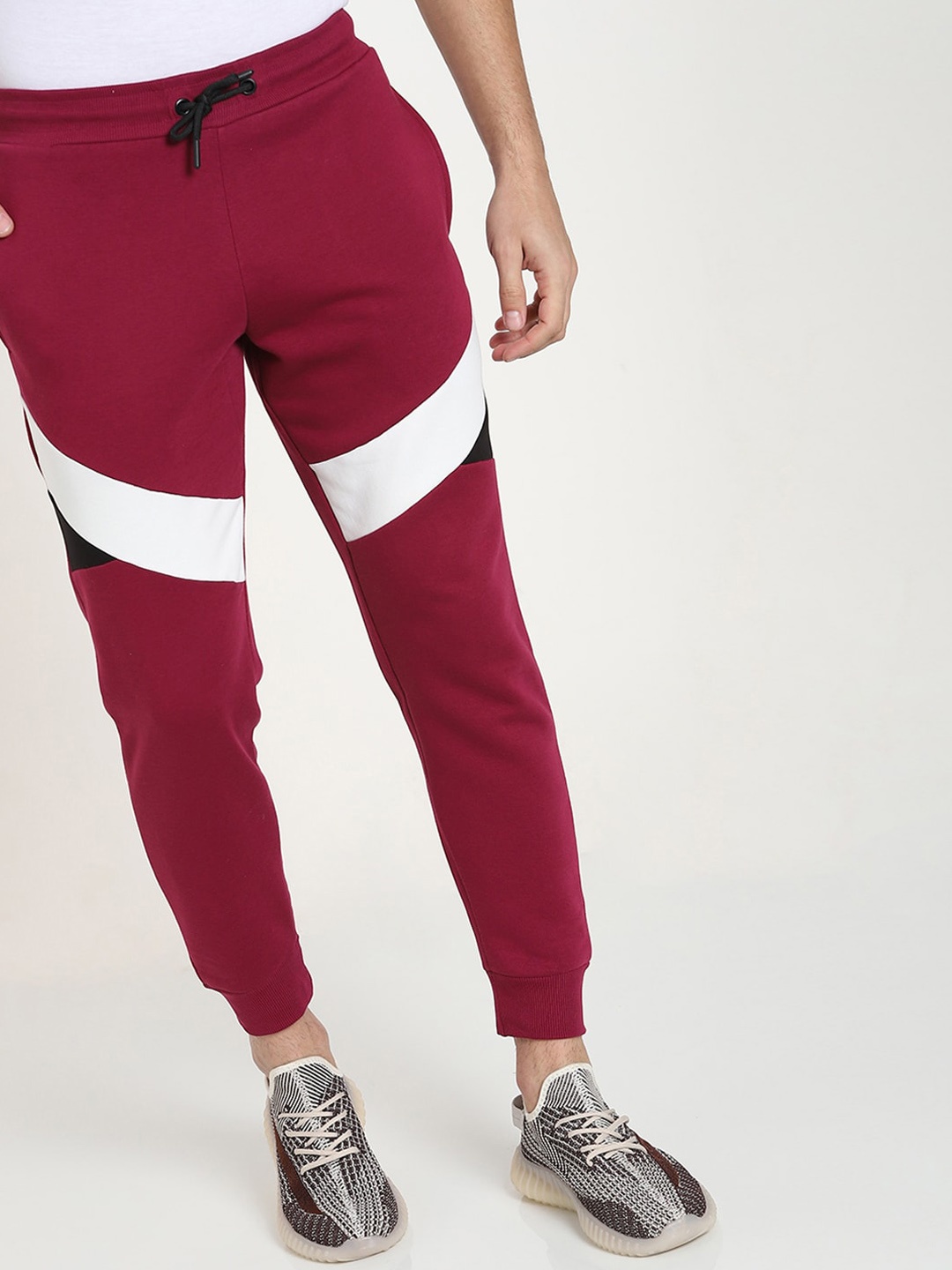 

Bewakoof Men Maroon & White Colourblocked Joggers