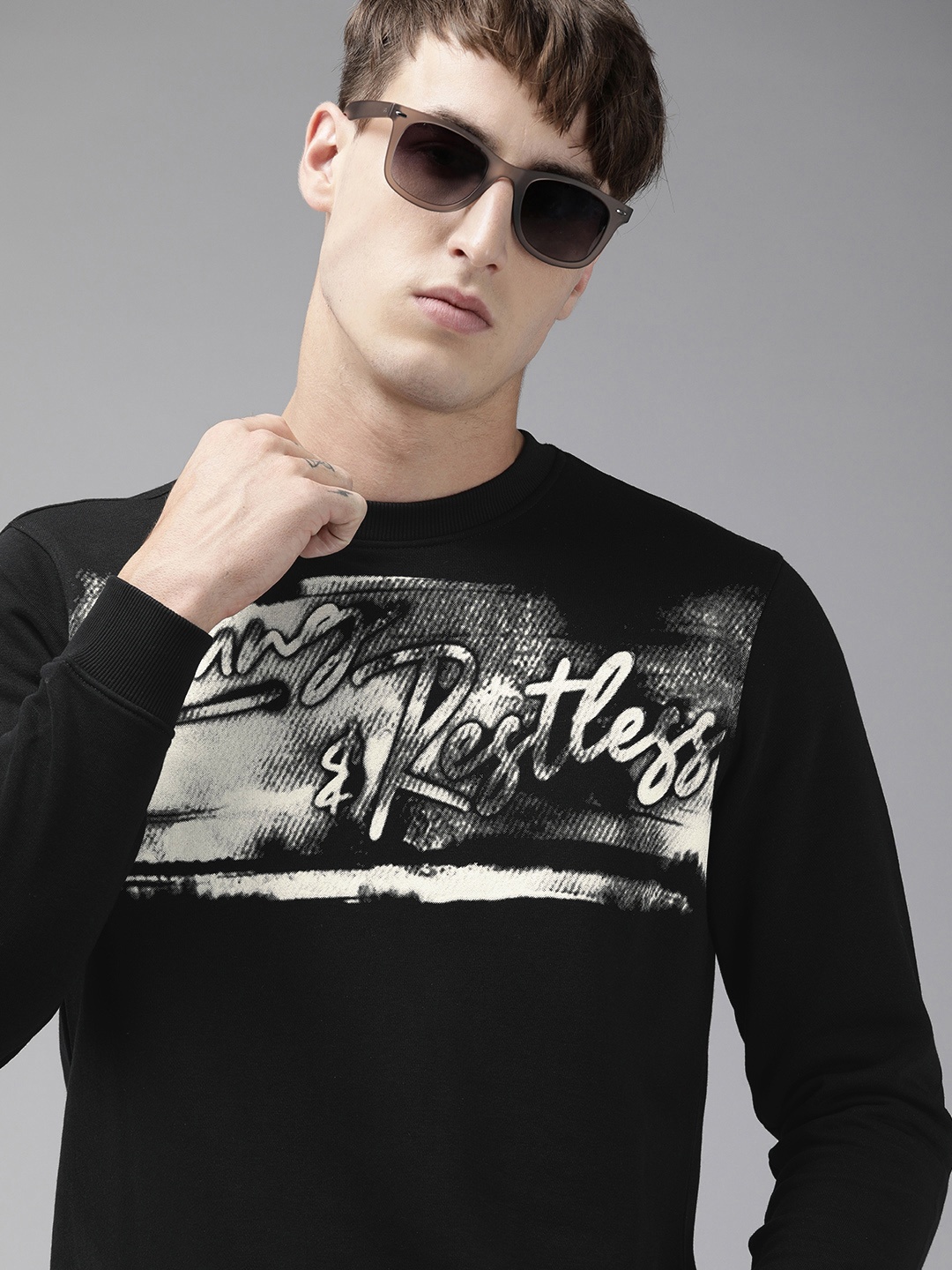 

SPYKAR Men Black Printed Sweatshirt