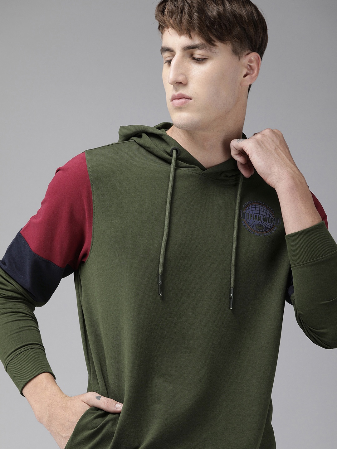 

SPYKAR Men Olive Green & Maroon Colourblocked Hooded Sweatshirt