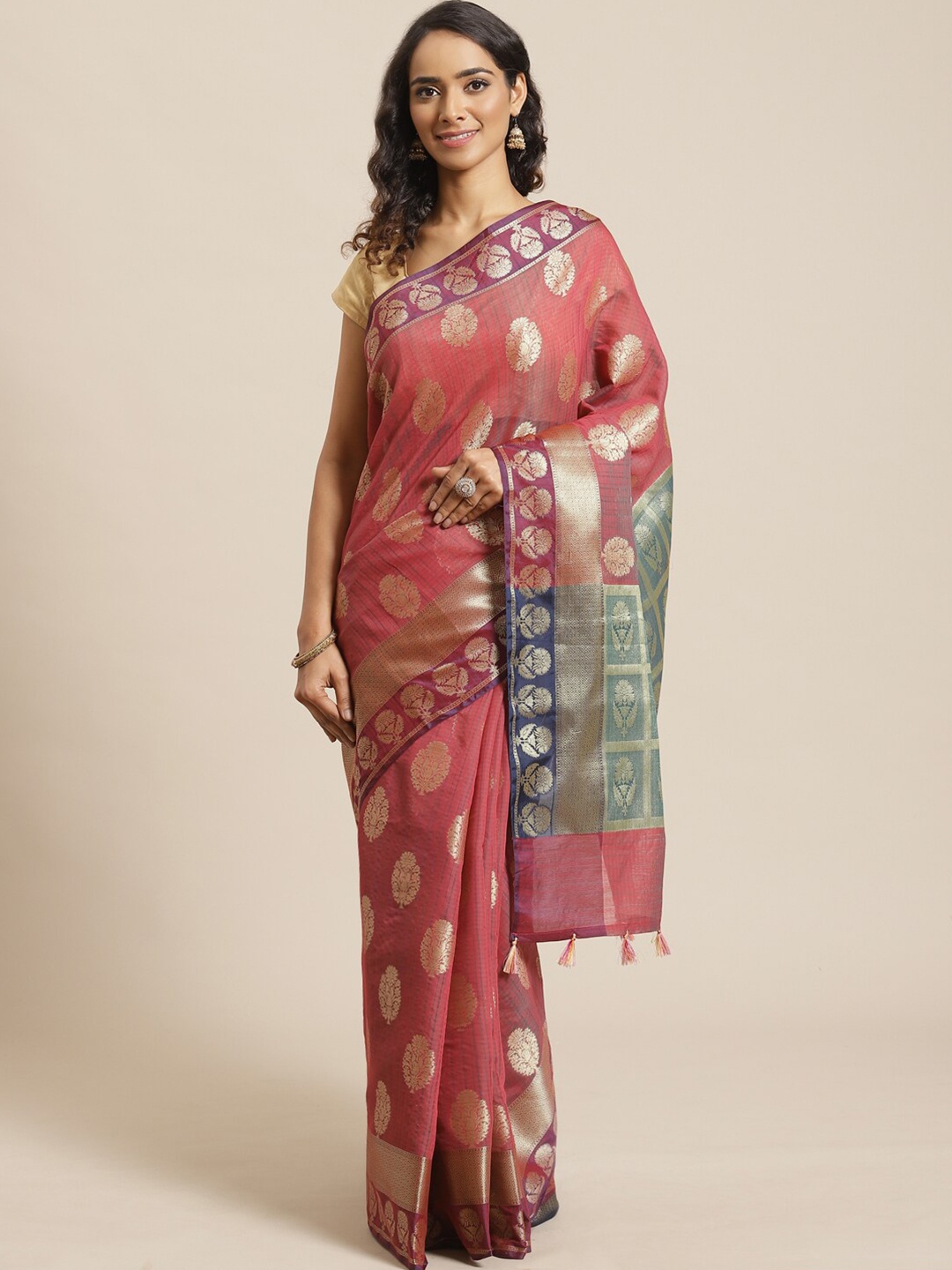 

Saranee Maroon & Silver-Toned Floral Zari Banarasi Saree