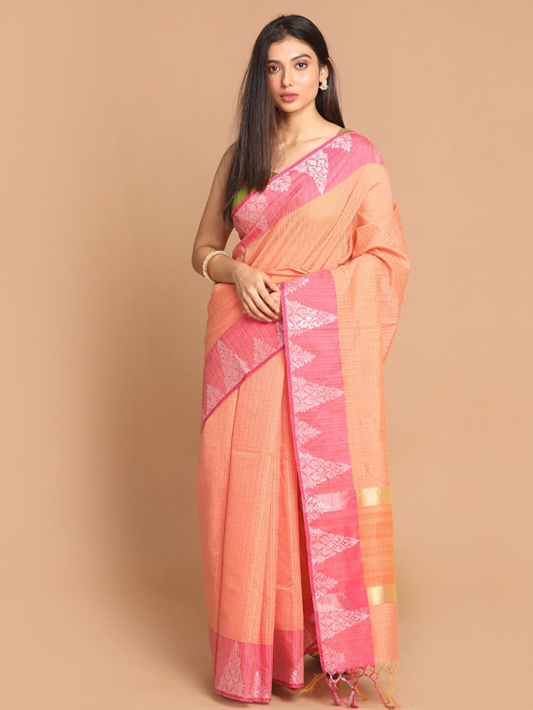 

Indethnic Peach-Coloured & Pink Checked Banarasi Saree