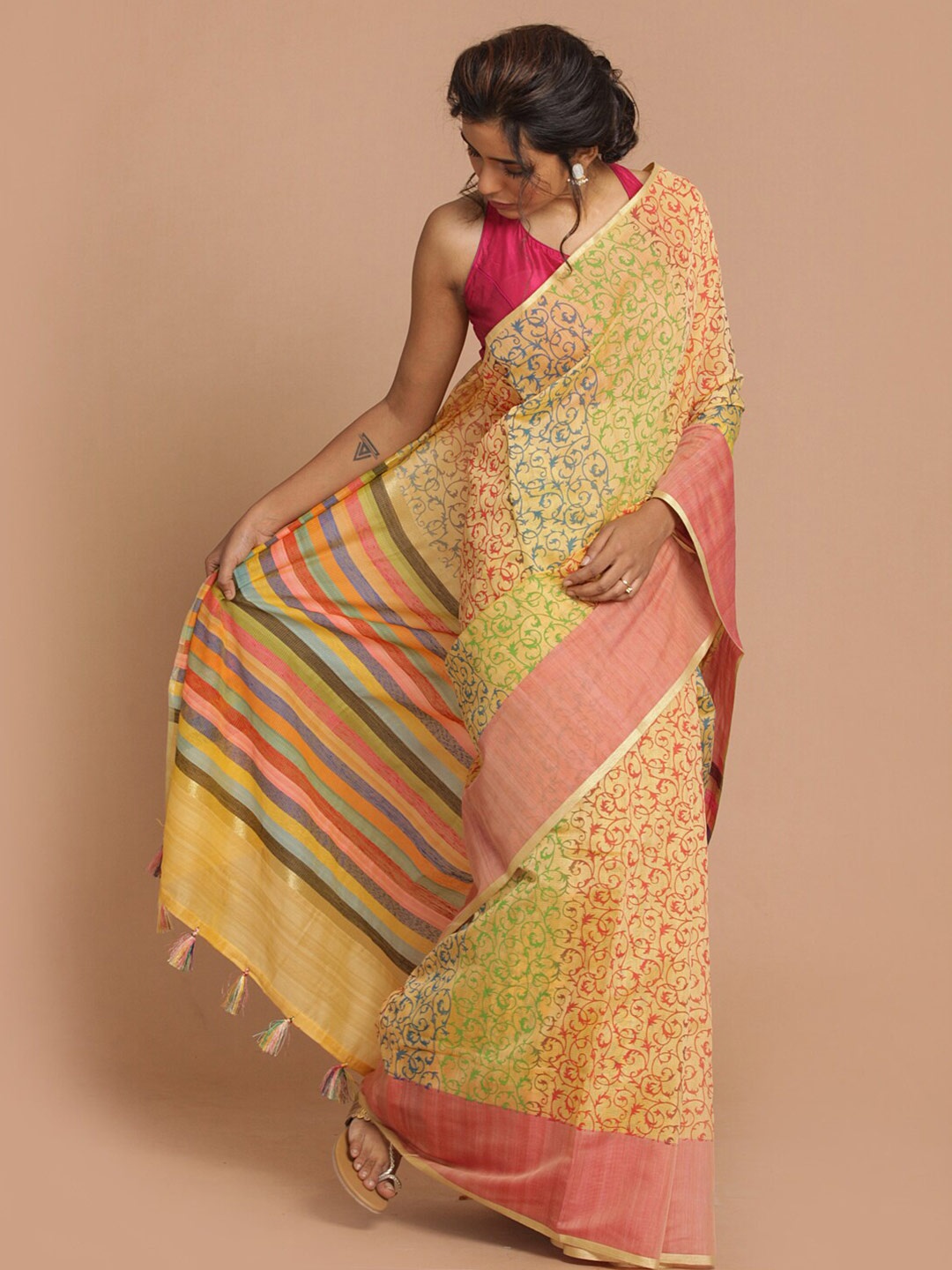 

Indethnic Yellow & Pink Floral Printed Zari Banarasi Saree