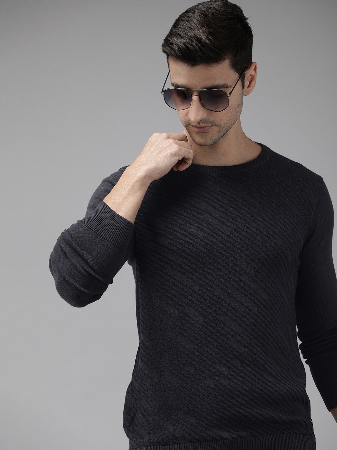 

SPYKAR Men Grey Self Designed Textured Casual Pullover