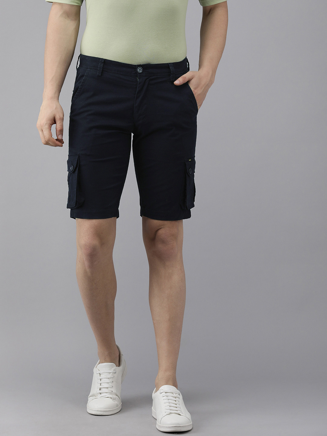 

SPYKAR Men Navy Blue Solid Mid Rise Slim Fit Cargo Shorts