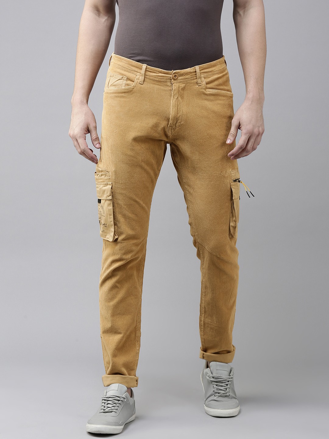 

SPYKAR Men Khaki Solid Slim Fit Cargos Trousers