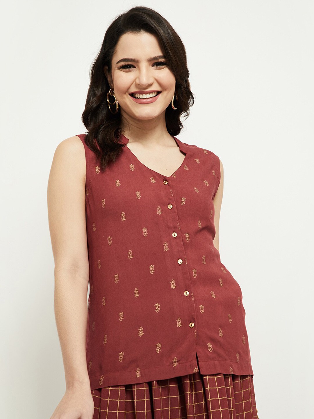 

max Maroon Printed Regular Top