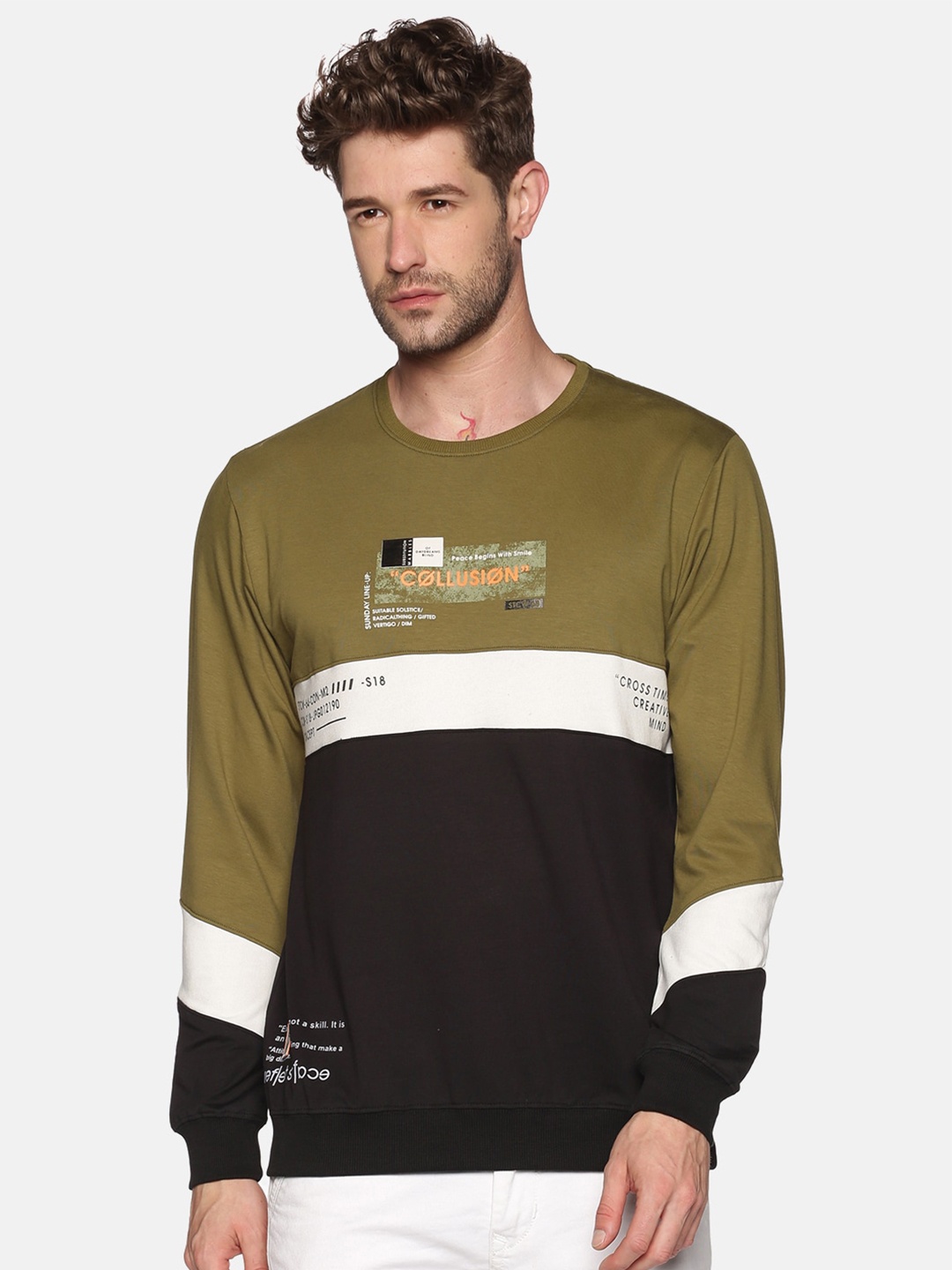 

SHOWOFF Men Green Colourblocked Sweatshirt