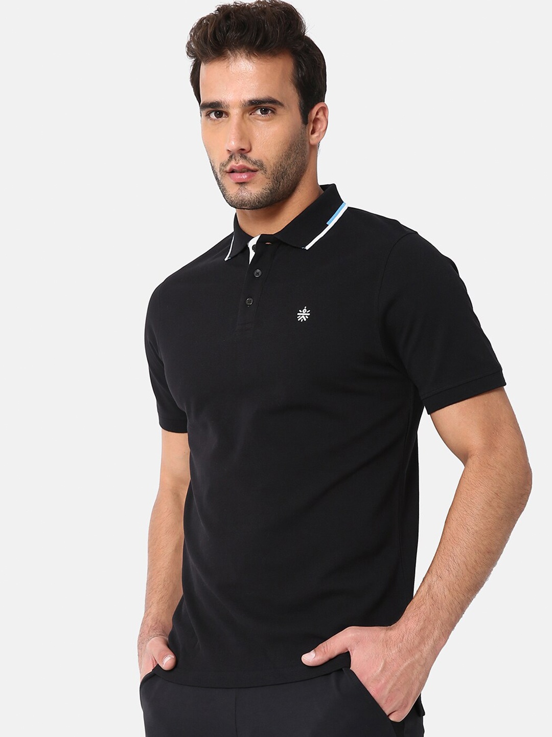 

CULT Men Black & White Solid Polo Collar T-shirt