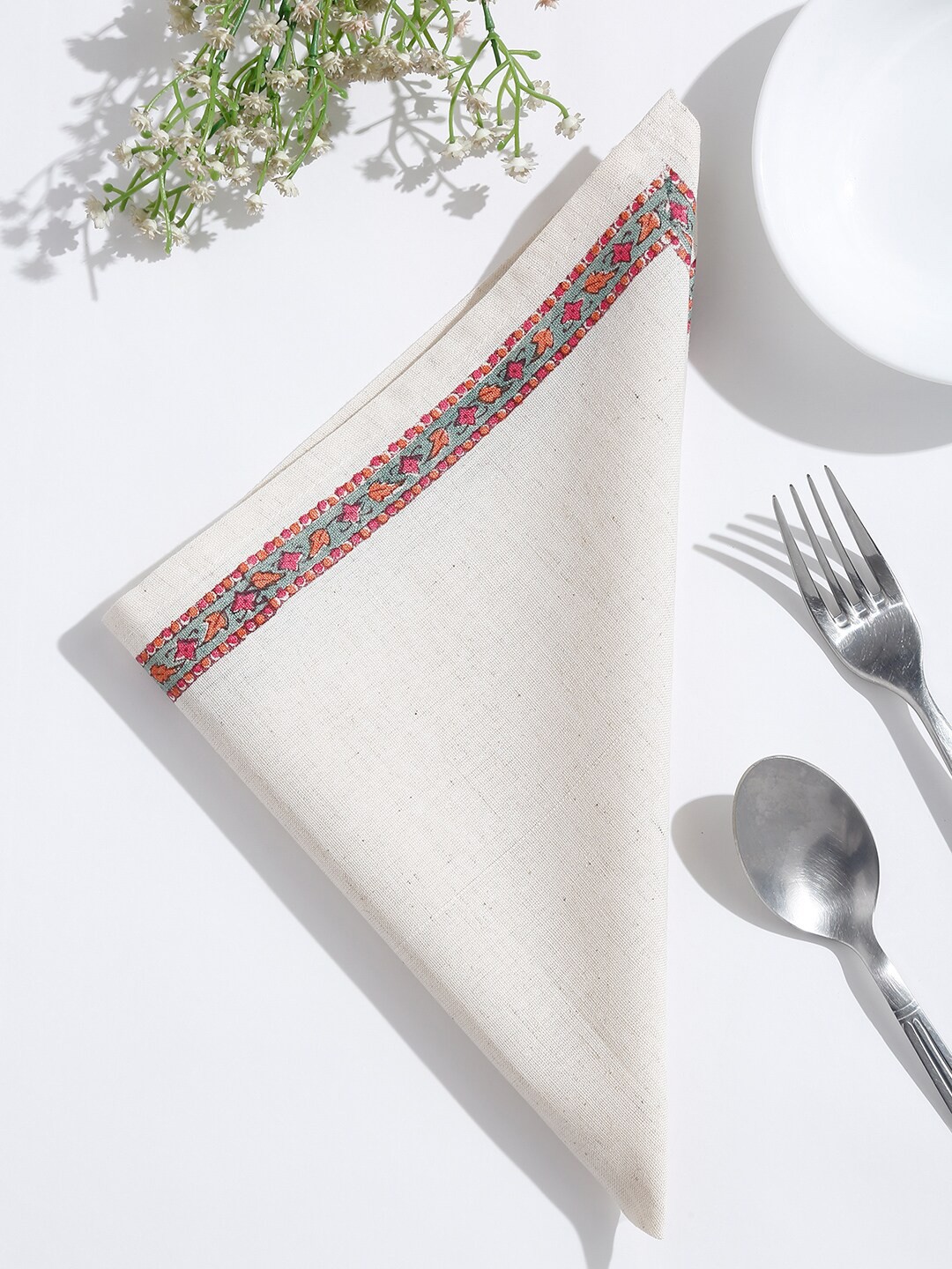 

Fabindia Set Of 4 White & Pink Solid Table Napkins
